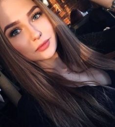 Andrea, 47 years old, Straight, Woman, Laconia, USA