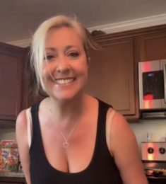 Karen, 25 years old, Straight, Woman, Keizer, USA